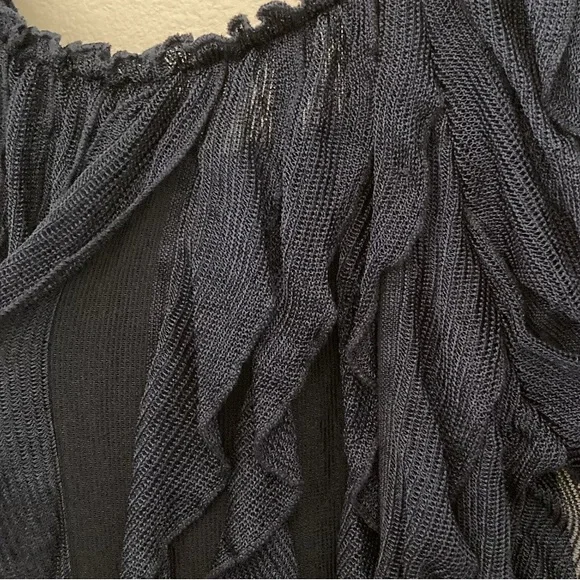 Objects D'Art Womens Sz XL Navy Blue Semi-Sheer Vertical Ruffled Top - Picture 6 of 9